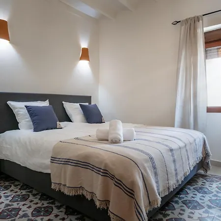 Casa Roques 16 Ferienhaus *